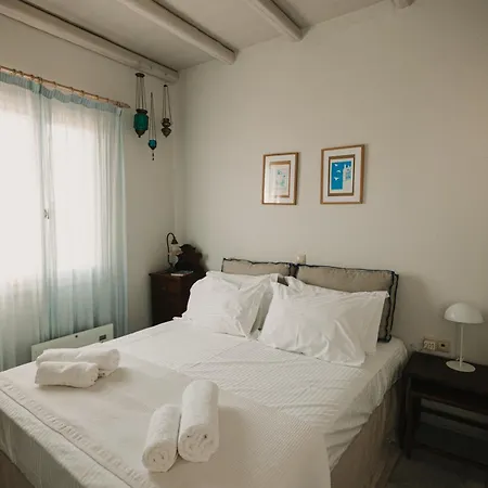 Dinora Stone Villa, Pool & Sea Views In Tinos *