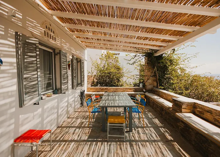 Dinora Agios Ioannis (Tinos)