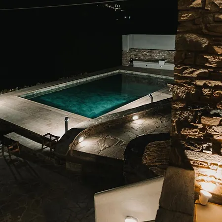 וילה Dinora Stone Villa, Pool & Sea Views In Tinos *
