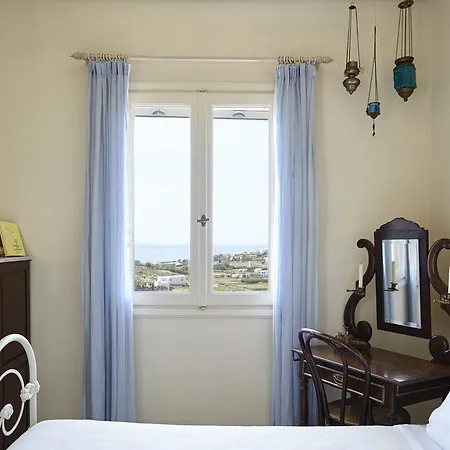 Dinora Agios Ioannis (Tinos)